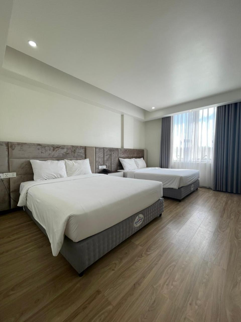 Lotus Hotel&Apartment Hai Phong Buitenkant foto
